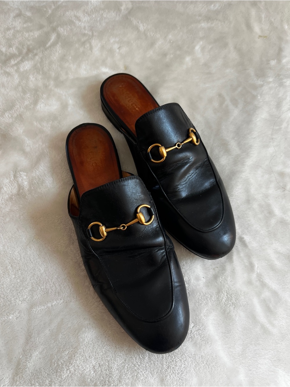 Gucci Women’s Black Leather Horsebit Slip-On Loafers